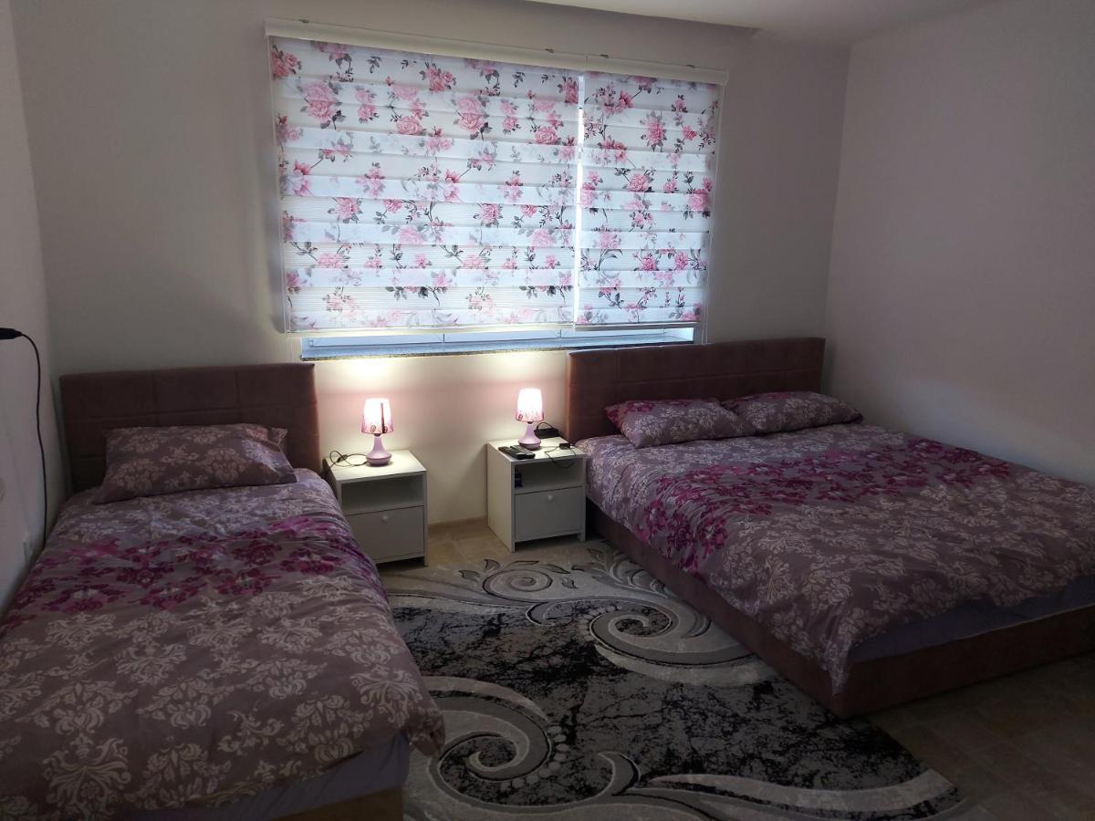 סראייבו Lovely, Neat And Quite Apartment Dalia, Private Parking מראה חיצוני תמונה