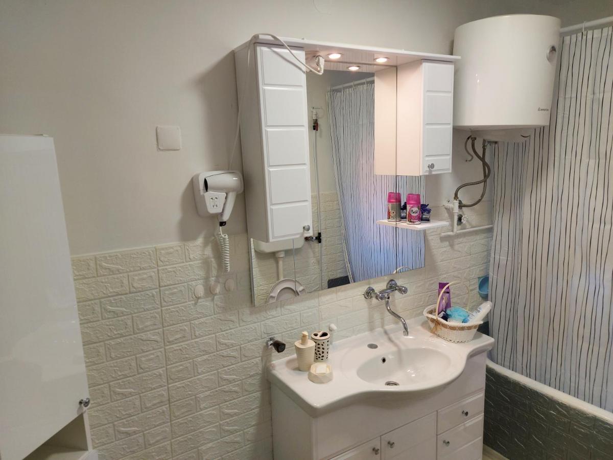 סראייבו Lovely, Neat And Quite Apartment Dalia, Private Parking מראה חיצוני תמונה